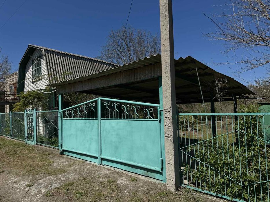 Продам 2-эт. Дачу Верхнеднепровск СНТ РАДУГА