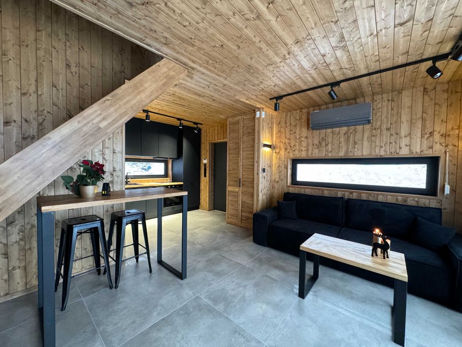 Domek drewniany na zgłoszenie/pozwolenie.