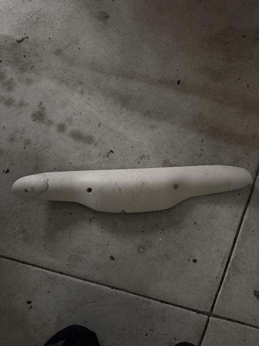 Spoiler / Friso Superior da Mala Fiat 500 (com 3º Stop)