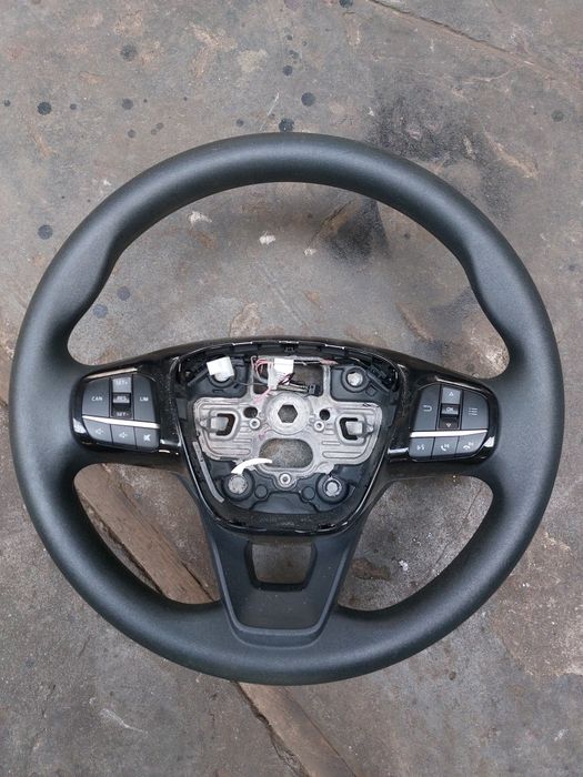Kierownica multifunkcja Ford Fiesta mk8
