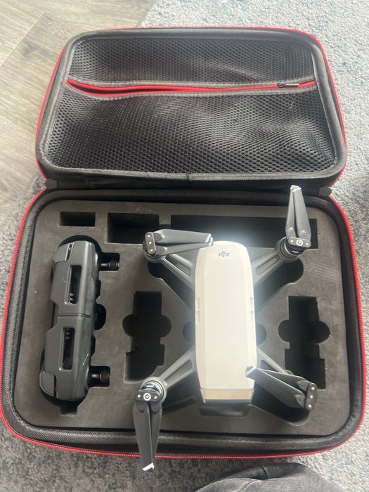 Dji spark dron  sprawny zadbany bez bateri
