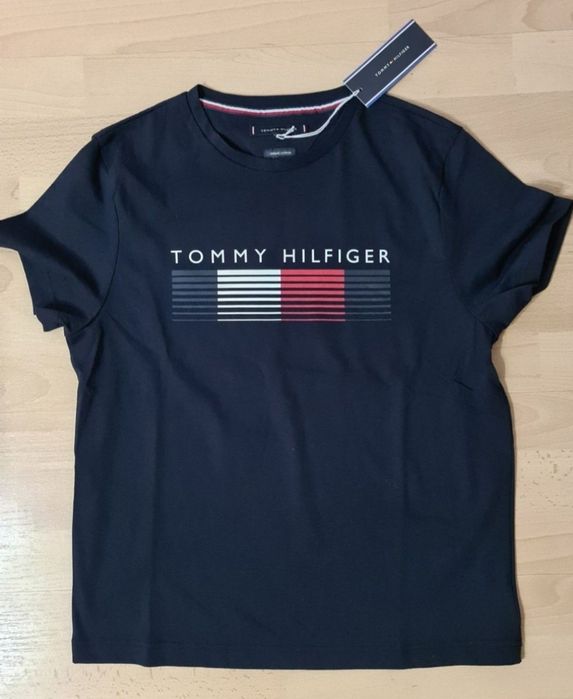 Tshirt męski tommy hilfiger.