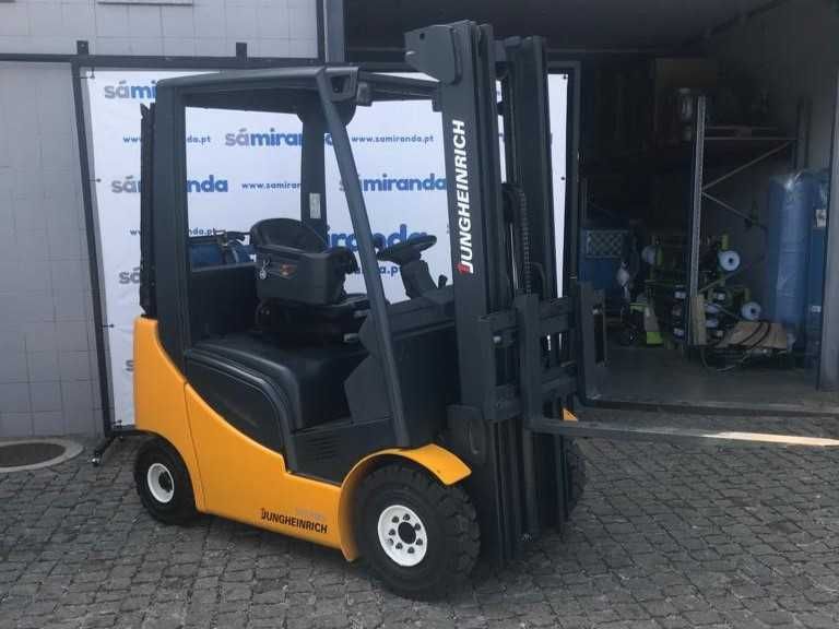 Empilhador Gás Jungheinrich TFG 316 S