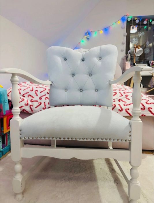 Elegancki fotel dziecięcy glamour – idealny do pokoju dziewczynki