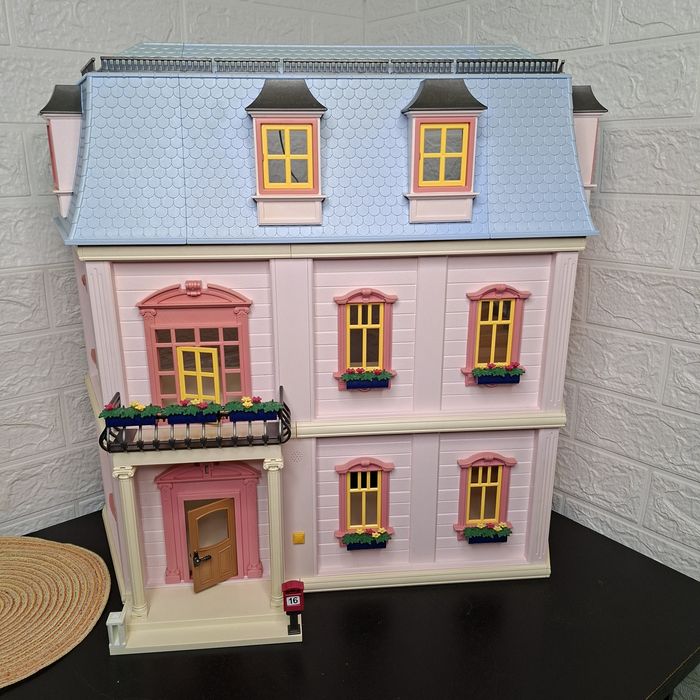 Ляльковий будинок Playmobil