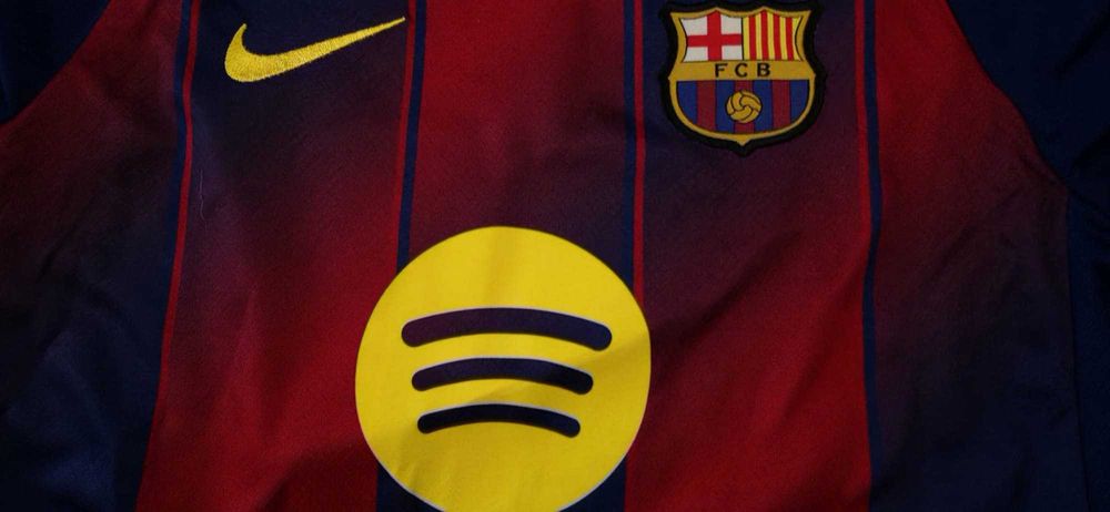 Strój Nike FC Barcelona zestaw dziecięcy Komplet Koszulka Spodenki  szeroki wybór