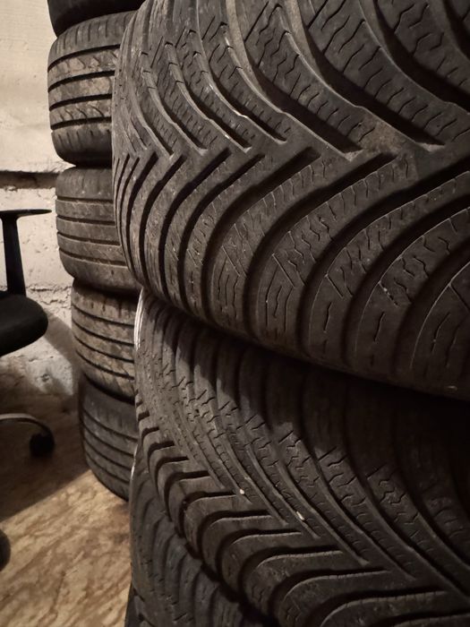 Opony Michelin Alpiny 5  zimowe