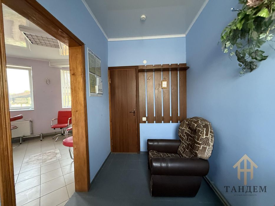 Продаж фасадного приміщення в Смиківцях (біля Тернополя)