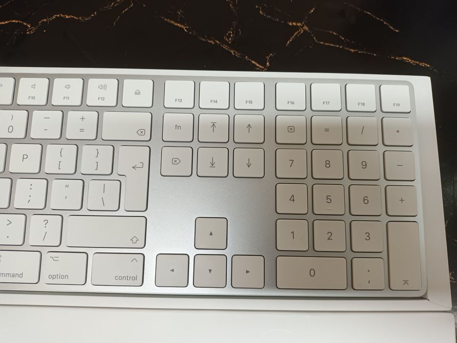 Klawiatura Apple magic A1843 biała
