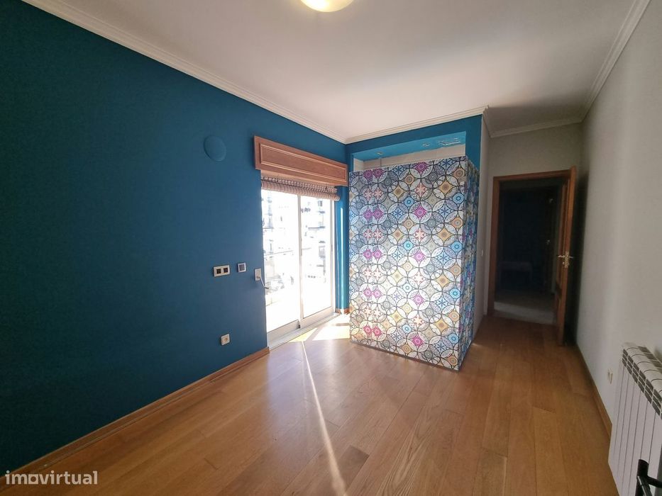 Excelente Apartamento T2 Para Arrendar Em São Domingos De Benfica