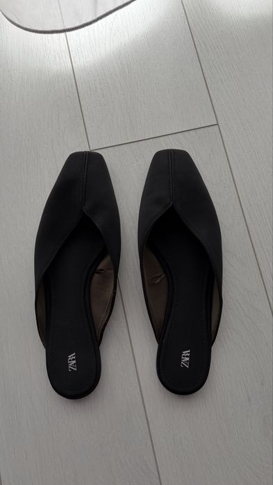 Чорні мюлі Zara 38