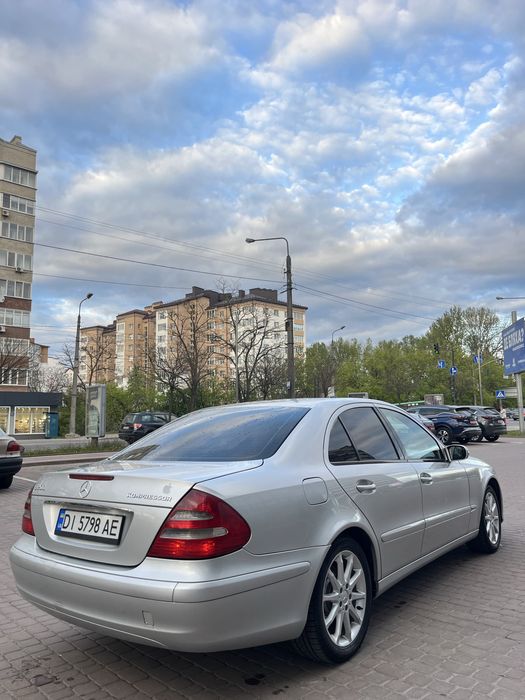 Mercedes benz e211
