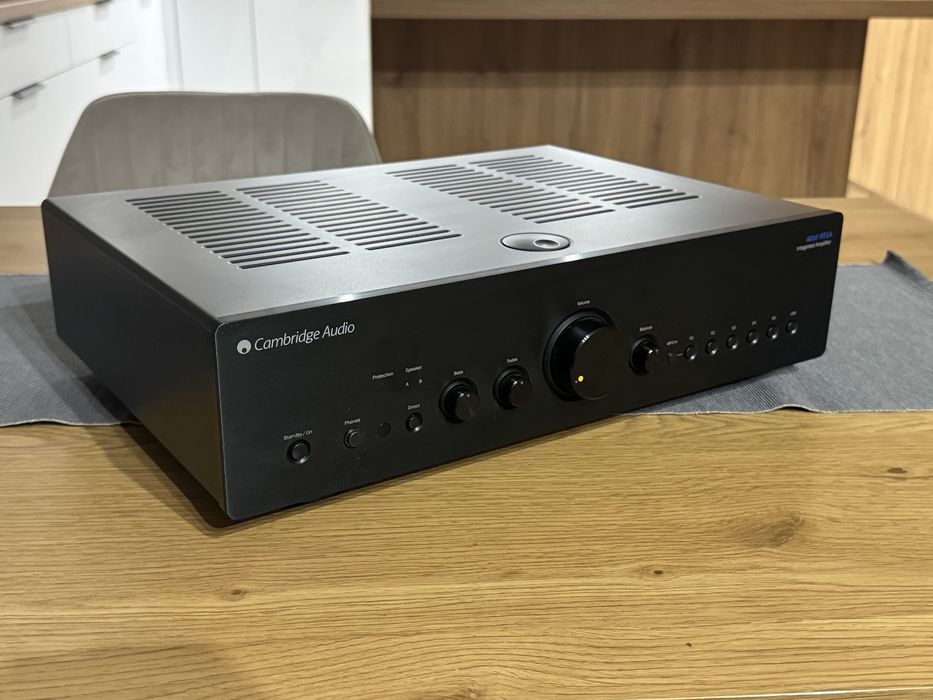 Wzmacniacz Cambridge Audio Azur 651A