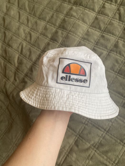 Панама Ellesse .