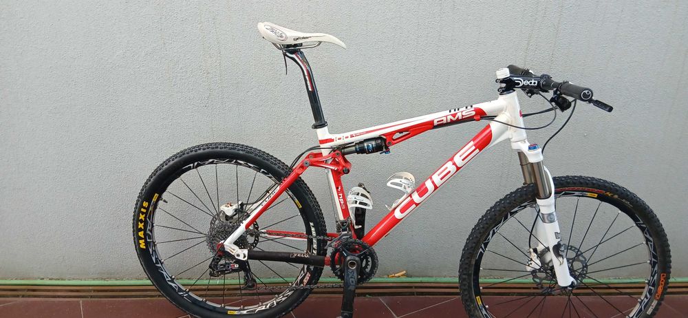Bicicleta cube AMS Pro roda 26"