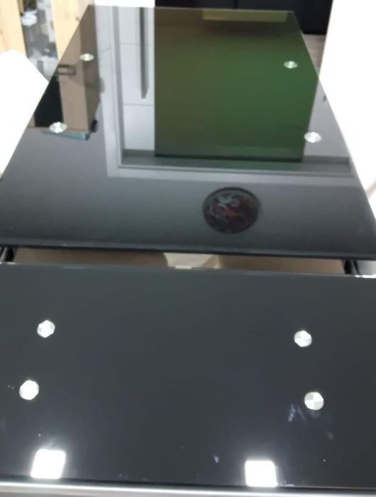 Mesa Extensível e Moderna