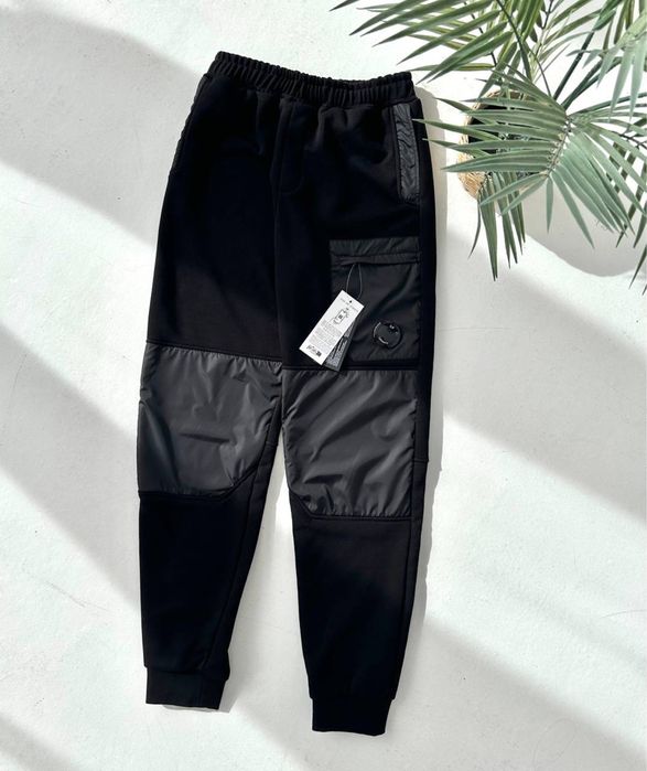 Чорні чоловічі штани CP Company/ спортивні штани сп компані трикотажні з нейлоном чорні