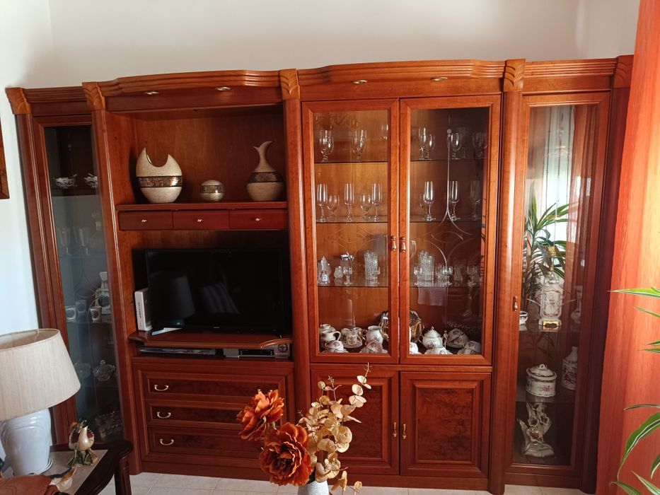 Móvel de sala bem estimado