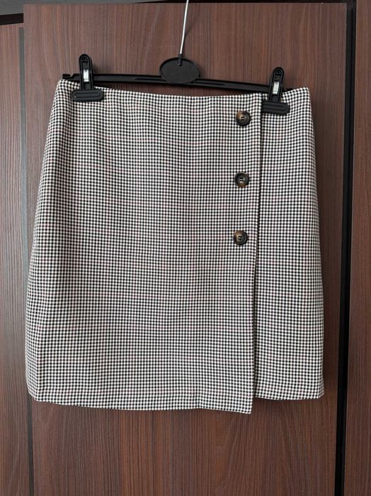 Нова міні-спідниця в дрібну клітинку у розмірі S, бренду George