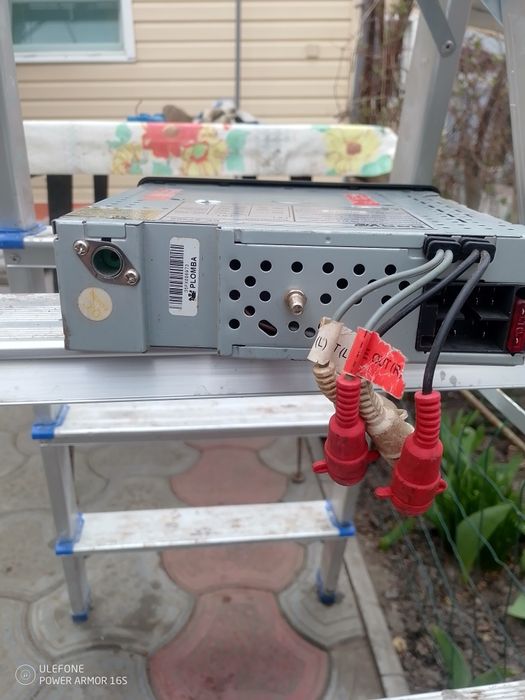 Автомагнитола рабочая.