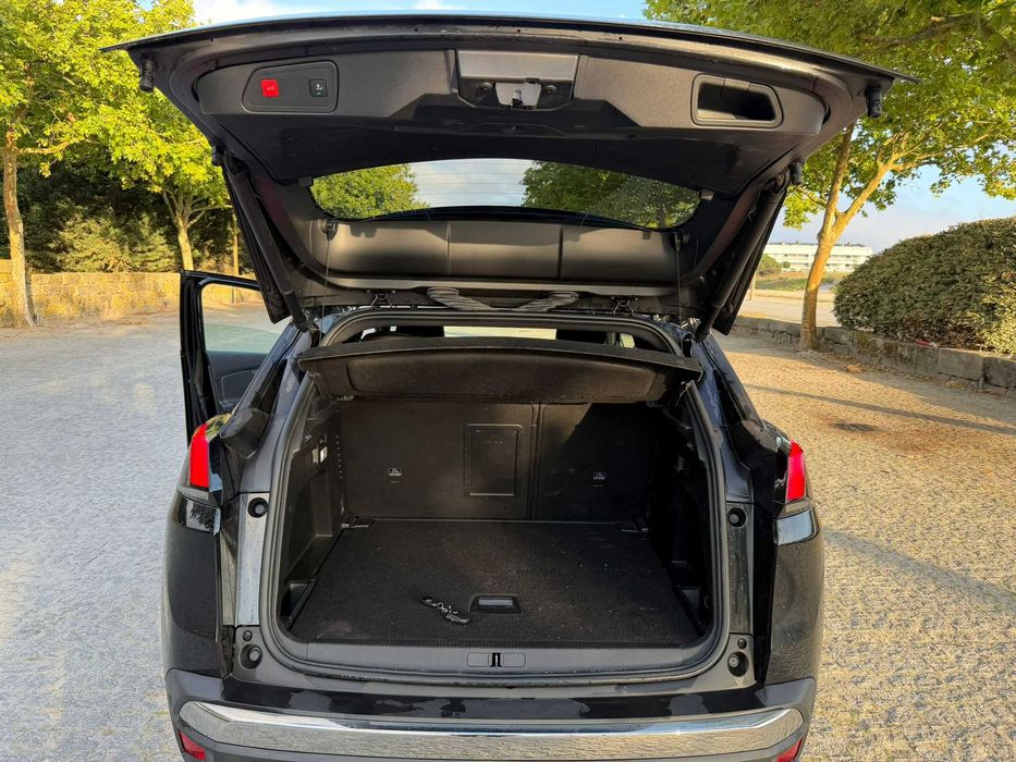 Peugeot 3008 1.2 Puretech GT Line EAT8 130 cv - Gasolina e GPL