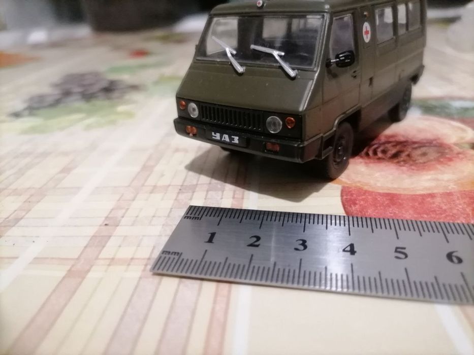 машинка уаз 3972 санітарка