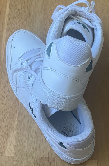 Кросівки ADIDAS.