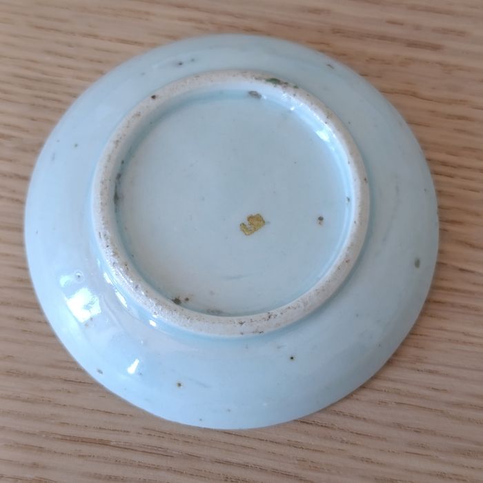 Antigo Prato Companhia das Índias / Porcelana Chinesa Pintado À Mão - 9cm - Fencai / Famille Rose