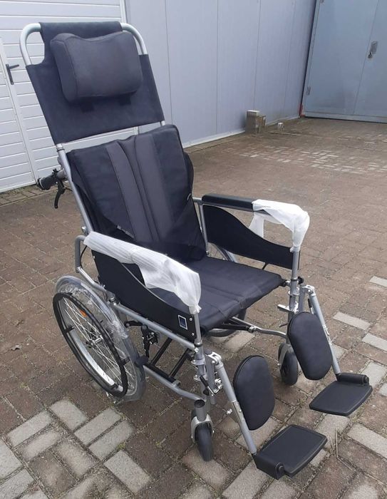 Wózek inwalidzki rama aluminiowa zmienny kąt oparcia i podnóżek
