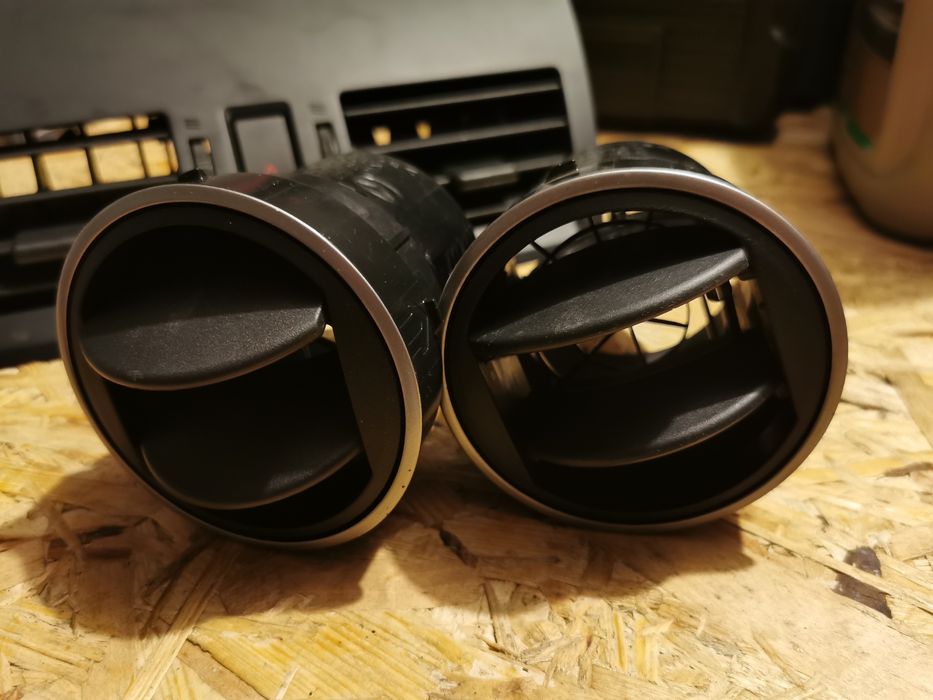 Kratki nawiewu Mazda 3 BL