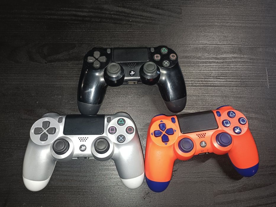 Игровой джойстики от Playstation 4