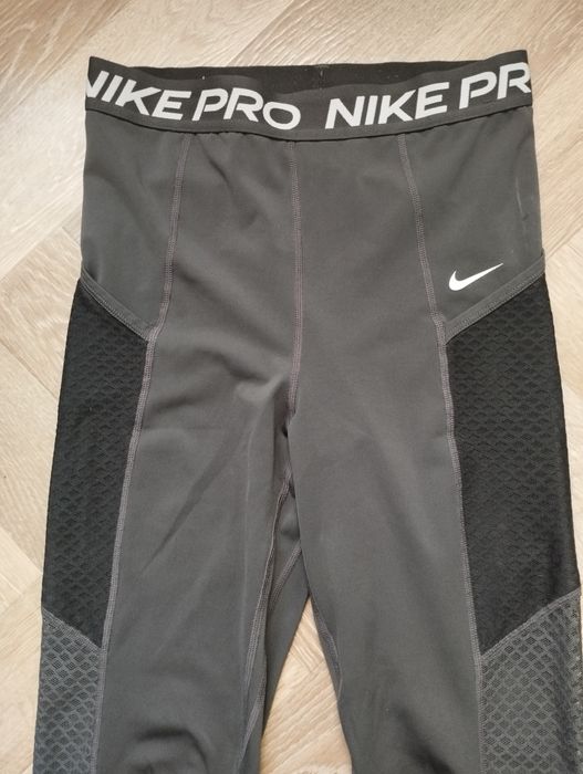 Компрессионные леггинсы Nike pro p.S