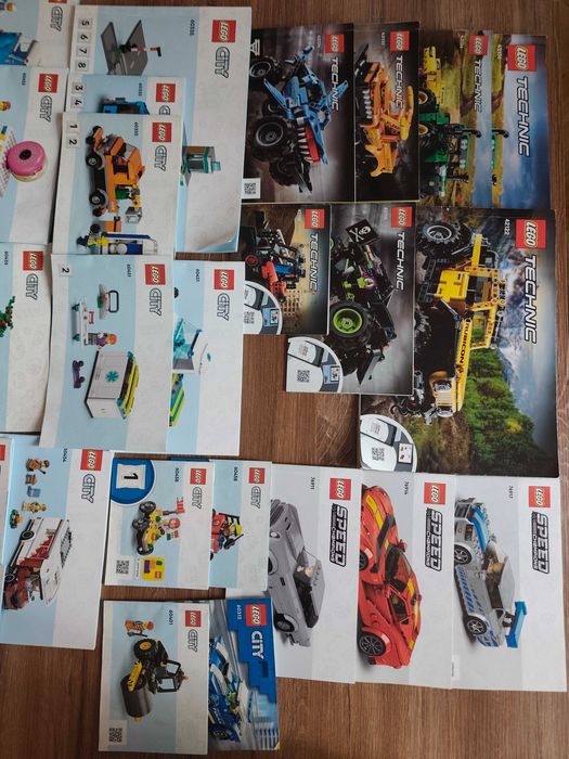 Mix klocków Lego z instrukcjami