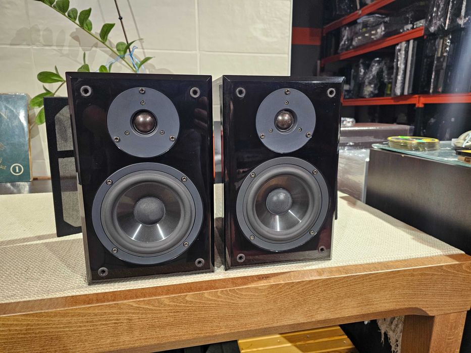 Акустика Yamaha NX-E400 60/110 Watt