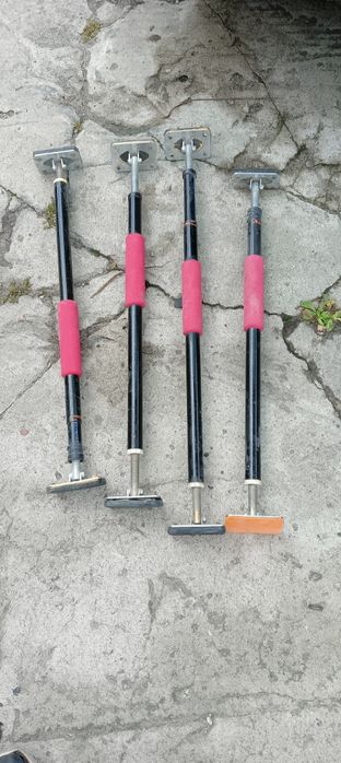 Rozpórki do montażu drzwi