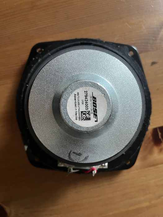 Bose glosniki niskotonowe  subwoofer Acoustimass Ps 18 III