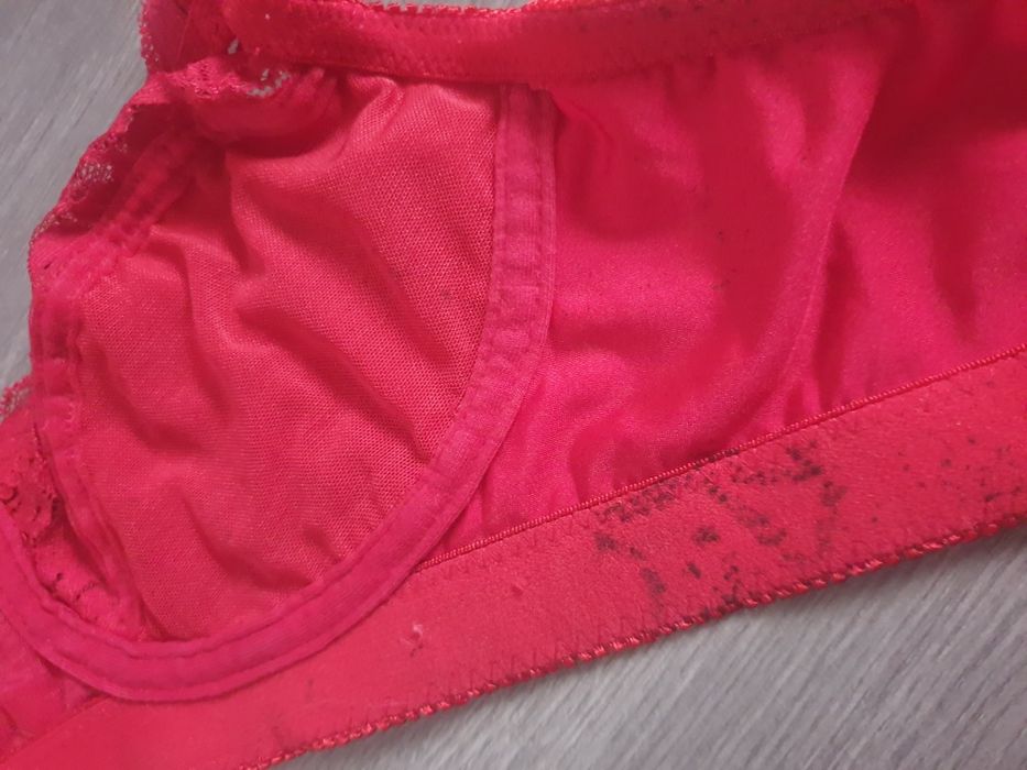 Biustonosz stanik 75B czerwony BPC