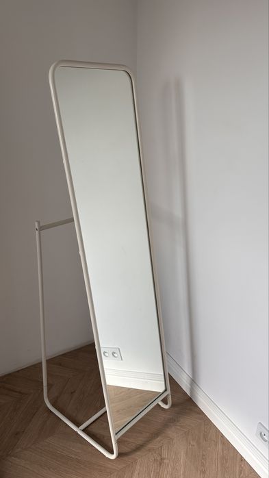 Lustro stojące Ikea Knapper