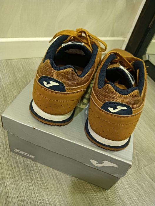 Sapatilhas marca Joma (Homem) 41