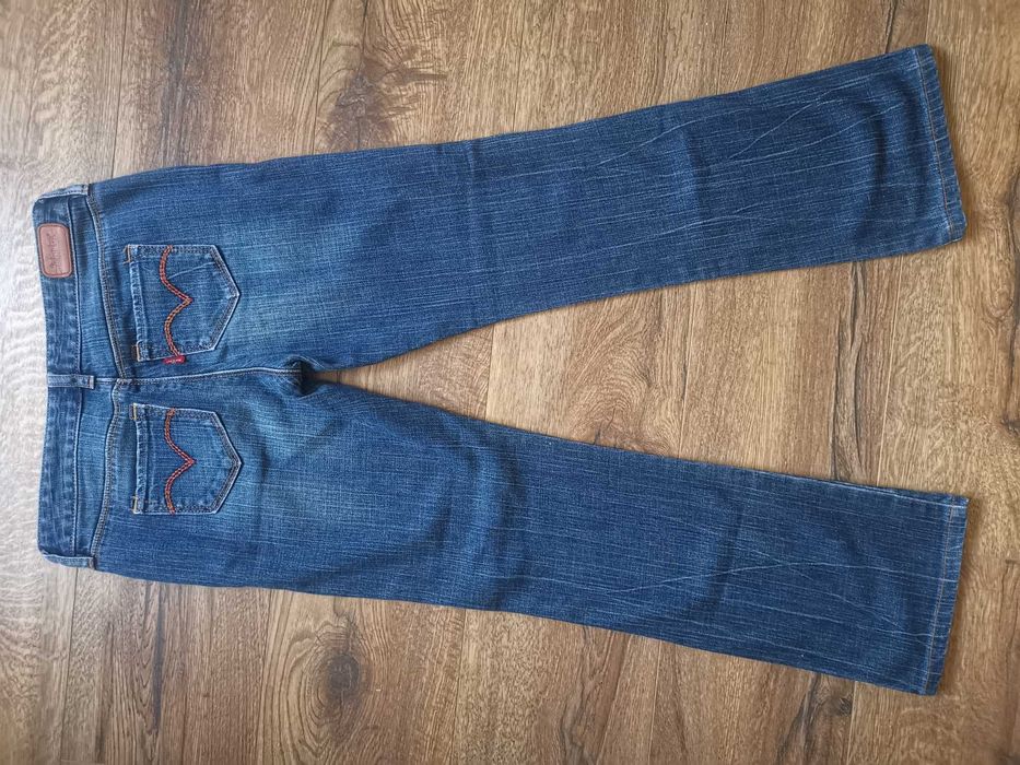 Dżinsy firmy Levis w idealnym stanie, rozmiar S