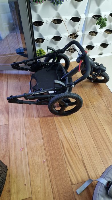 Carrinho bebeconfort 3 em 1 + isofix com pé + adaptador + babycoque