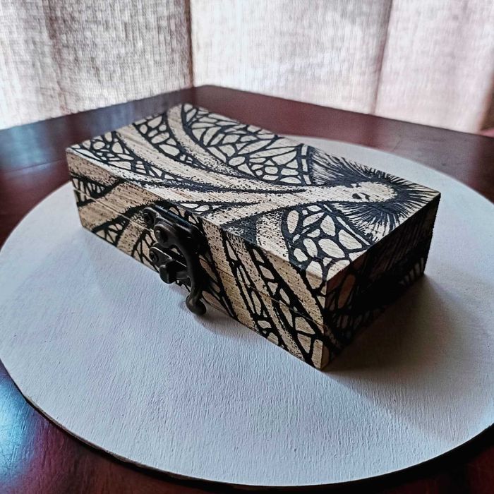 Caixa de Madeira, pintada à mão