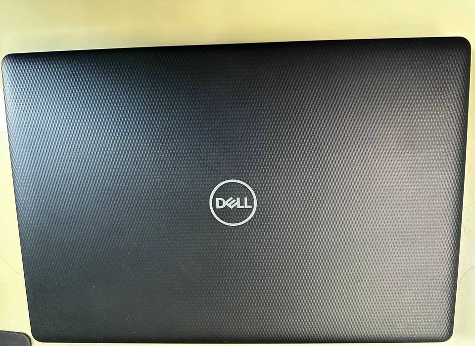 Ноутбук Dell Inspiron 15 3000