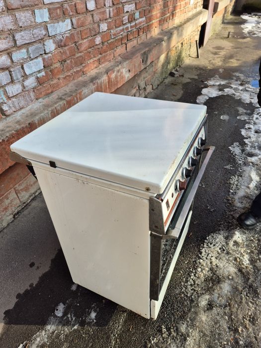 Газова плита "Брест", у доброму стані.