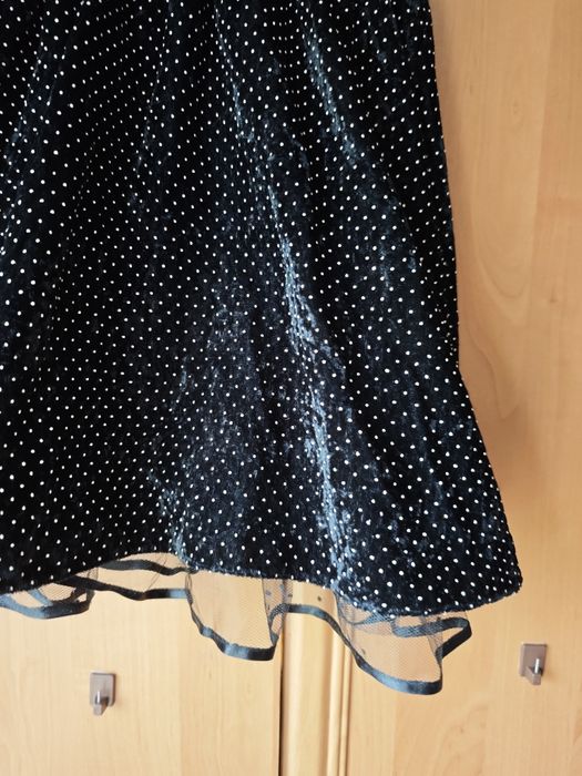 Spódnica dziewczęca rozmiar 140 czarna w białe kropki tiulowa