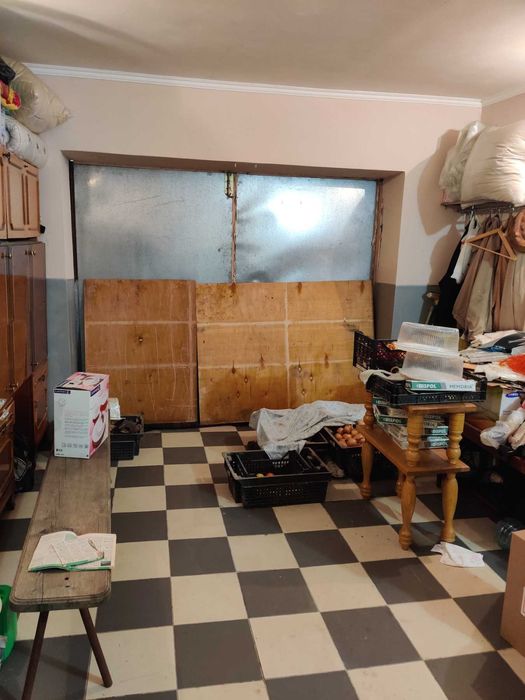 Продається двоповерховий капітальний будинок, район Роші