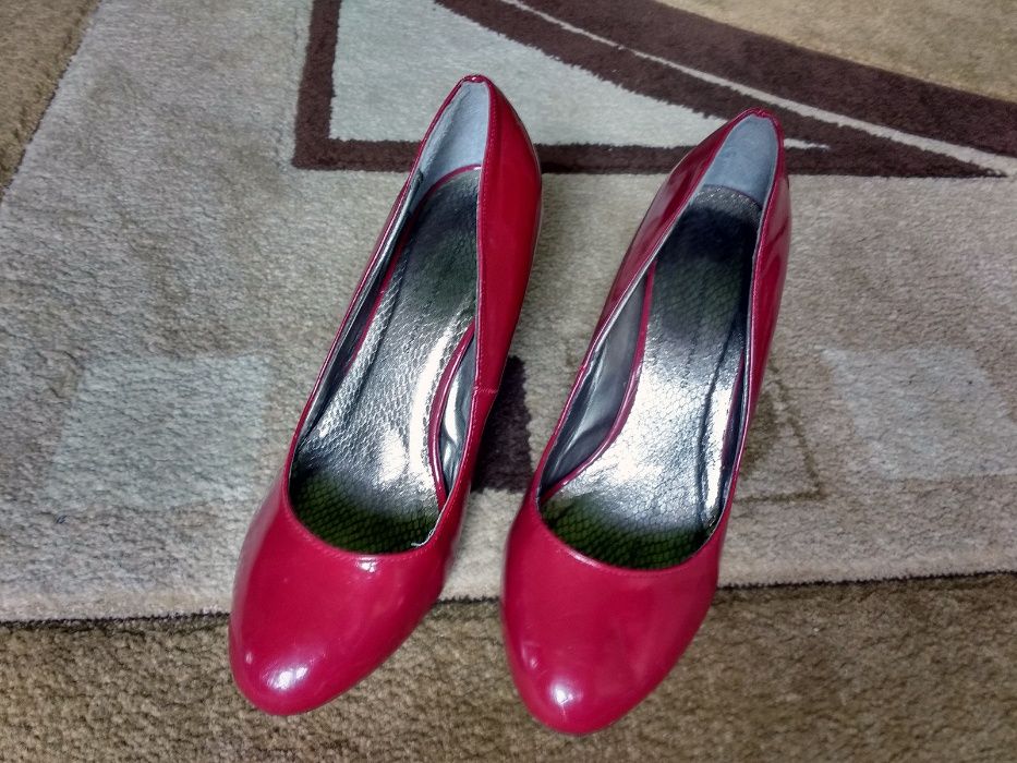 czółenka Dorothy Perkins 39