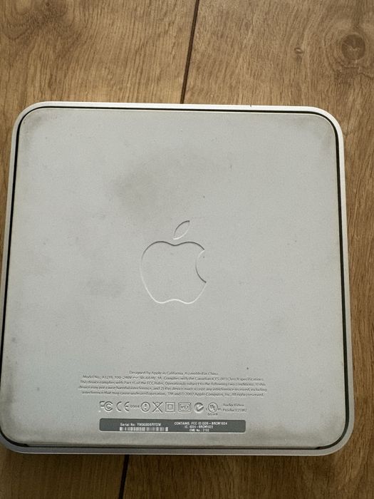 Apple Tv gen. 1 uszkodzone / na części