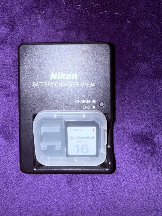 Оригінальний дзеркальний фотоапарат Nikon D3200 обʼєктив 18-55