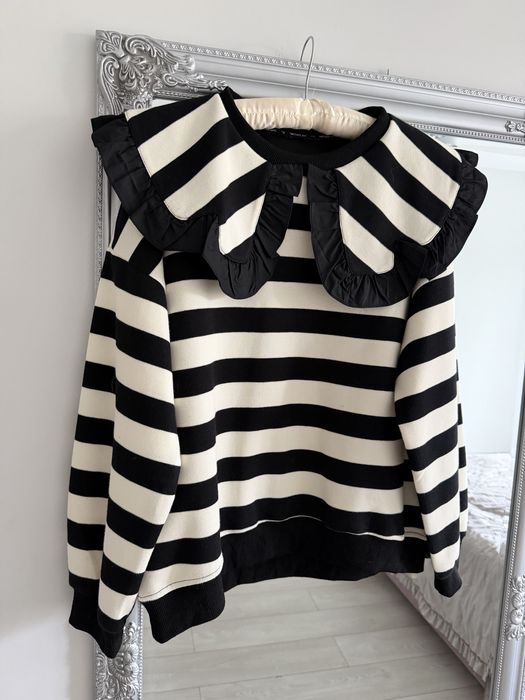 Свитшот с воротничком